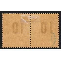 Grande Comore n°29Aa, variété "chiffres espacés" tenant à normal, neufs * - TB