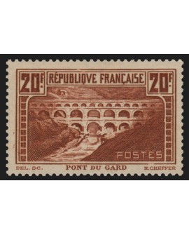 n°262, Pont du Gard, 20fr chaudron-clair, Type IIB, neuf * trace de ch. - TB