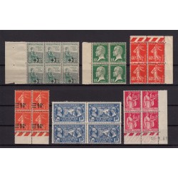 France 1922/1937, Lot de 12 blocs de 4 dont coins datés, neufs ** COTE 275€ TB