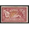 n°121b, variété "centre déplacé", Merson 1fr lie-de-vin, neuf * trace de ch.