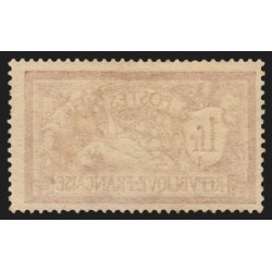 n°121b, variété "centre déplacé", Merson 1fr lie-de-vin, neuf * trace de ch.