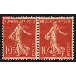 n°135, variété "anneau-lune" tenant à normal, neuf ** sans charnière - TB