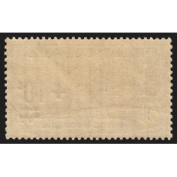 n°167, Orphelins, 10c sur 50c+50c brun-clair, neuf ** sans charnière - TB