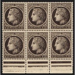 n°677, variété "anneau-lune", Cérès de Mazelin, neufs ** sans charnière SUPERBE