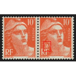 n°722a, variété "boucle d'oreille" tenant à normal, neufs ** - SUPERBE