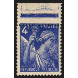n°656, variété de piquage "timbre plus petit", iris 4fr bleu, neuf ** - TB