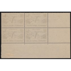 n°334, bloc de quatre coin daté 1937, Ski à Chamonix, neuf **/* - TB