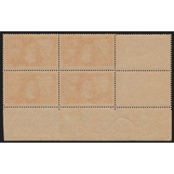 n°342, bloc de quatre coin daté 1937, René Descartes, neuf ** sans charnière TB