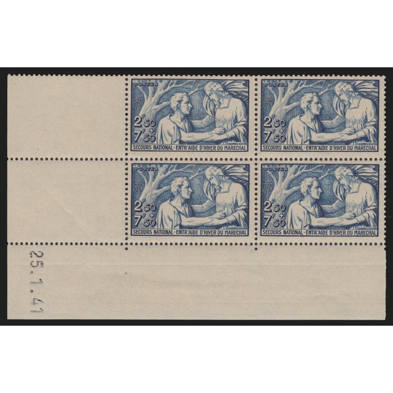 n°498, bloc de quatre coin daté 1941, Secours National, neuf ** sans charnière