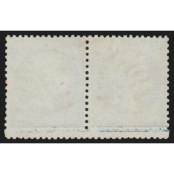 n°22, paire variétés "timbres plus grand" et "surencrage du cartouche" SUPERBE