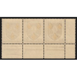n°1005, variété "couleurs dégradées" en bande de 3, Saintonge, neufs ** SUPERBE