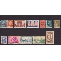 France 1900/1937, Collection neufs * avec trace de charnière COTE +1450€ - TB