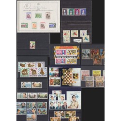Jeu d'échecs, lot de 12 séries complètes et blocs-feuillets, années 1960/2000