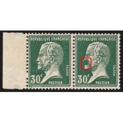 n°174, variété "moustache" tenant à normal, Pasteur 30c vert, neuf ** SUPERBE
