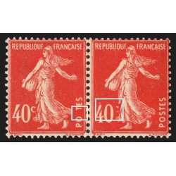 n°194, deux variétés "POSTES sans S" et "40c sans C" se tenant, neufs ** SUP