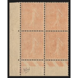 n°203, coin daté 1925, Semeuse lignée 80c rouge, neuf ** sans charnière SUPERBE