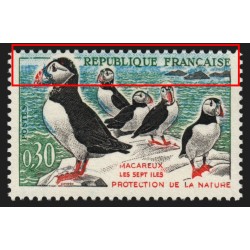 n°1274b, variété "Fond bleu débordant du cadre et îles dédoublées", neuf **