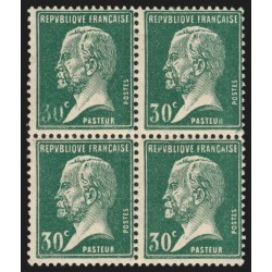 n°171, variété "chiffres verts", Pasteur 30c vert, neuf */** - TB