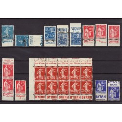 France 1920/1940, lot de 40 timbres avec bandes publicitaires, neufs ** - TB