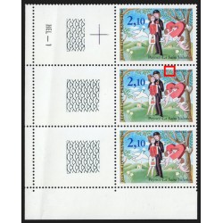 n°2354c, variété "Oiseau dans les arbres" tenant à normal, neuf ** - SUPERBE