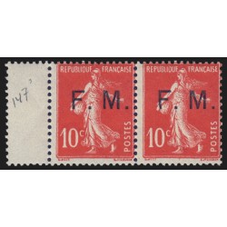 Franchise Militaire n°5, variété "F courbe" tenant à normal, neuf ** - TB
