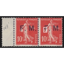 Franchise Militaire n°5, variété "F courbe" tenant à normal, neuf ** - TB