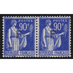 Franchise Militaire n°10a, variété "Point après le F" tenant à normal, neuf **